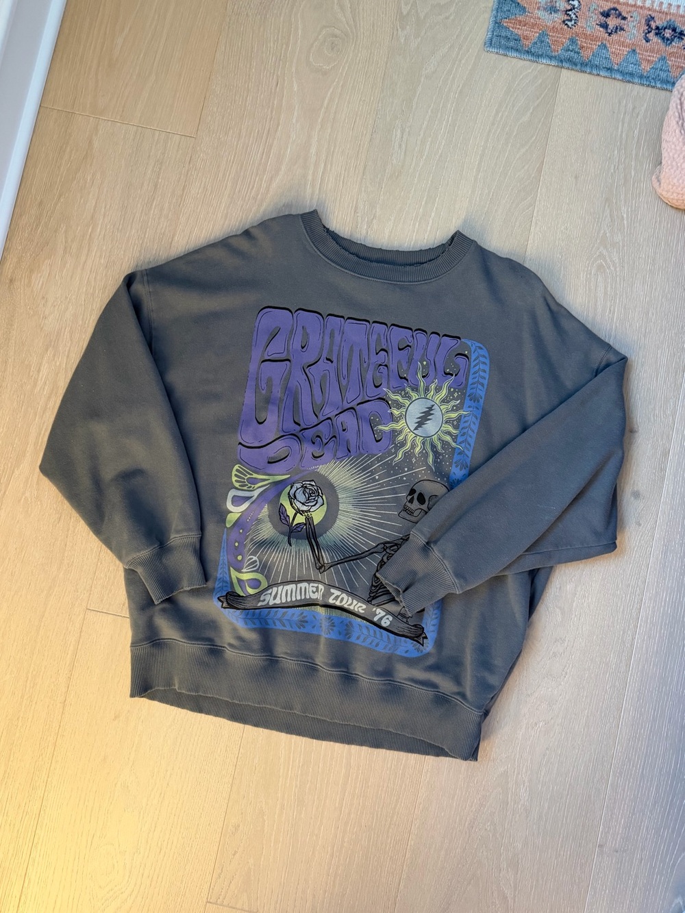 American Eagle Cozy Grateful Dead Crewneck